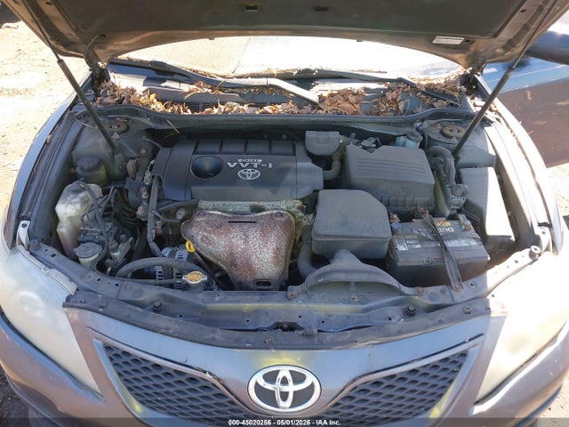 45020256 :رقم المزاد ، 4T1BF3EK6AU041323 vin ، 2010 Toyota Camry Se مزاد بيع
