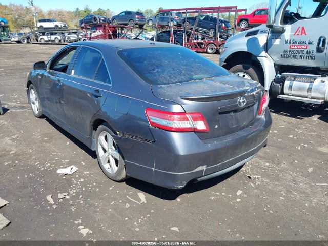 45020256 :رقم المزاد ، 4T1BF3EK6AU041323 vin ، 2010 Toyota Camry Se مزاد بيع