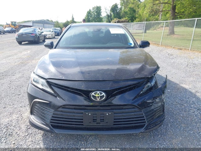 Продажа на аукционе авто 2021 Toyota Camry Le, vin: 4T1C11AK7MU430599, номер лота: 45020262