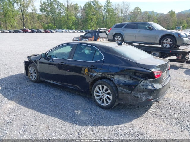 Продажа на аукционе авто 2021 Toyota Camry Le, vin: 4T1C11AK7MU430599, номер лота: 45020262