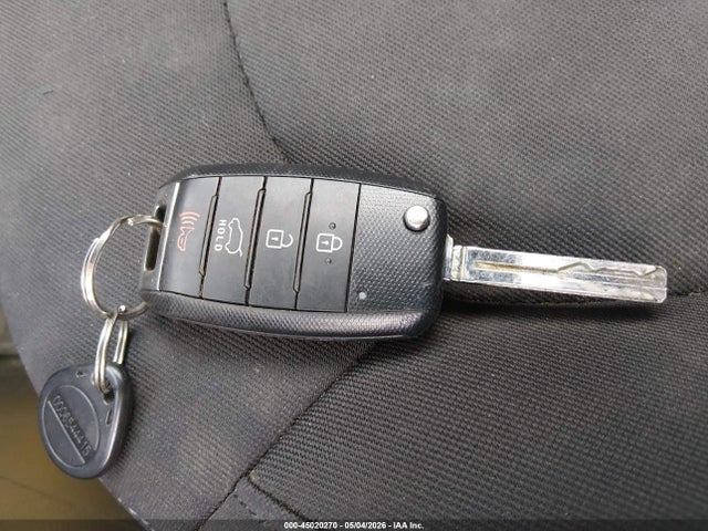 Продажа на аукционе авто 2016 Kia Soul, vin: KNDJN2A24G7360438, номер лота: 45020270