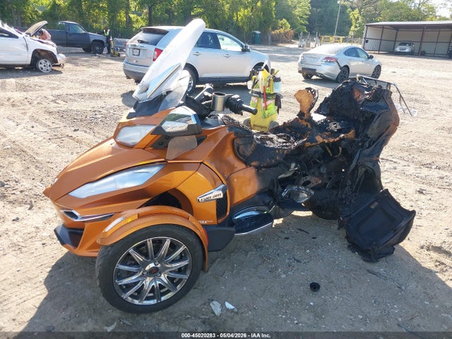 45020283 :رقم المزاد ، 2BXNBDD16EV000499 vin ، 2014 Can-am Spyder Roadster Rt/rts/rt Limited مزاد بيع