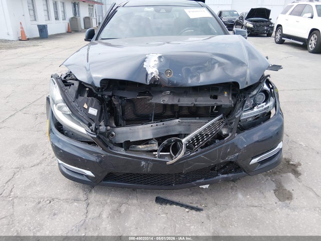 45020314 :رقم المزاد ، WDDGJ8JB1EG318899 vin ، 2014 Mercedes-benz C 350 Sport 4matic مزاد بيع