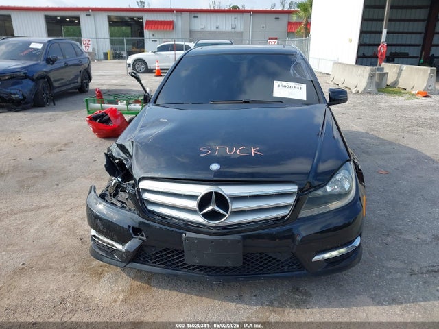 Aukcja sprzedaży 2013 Mercedes-benz C 300 Sport 4matic, vin: WDDGF8AB2DA821117, numer aukcji: 45020341
