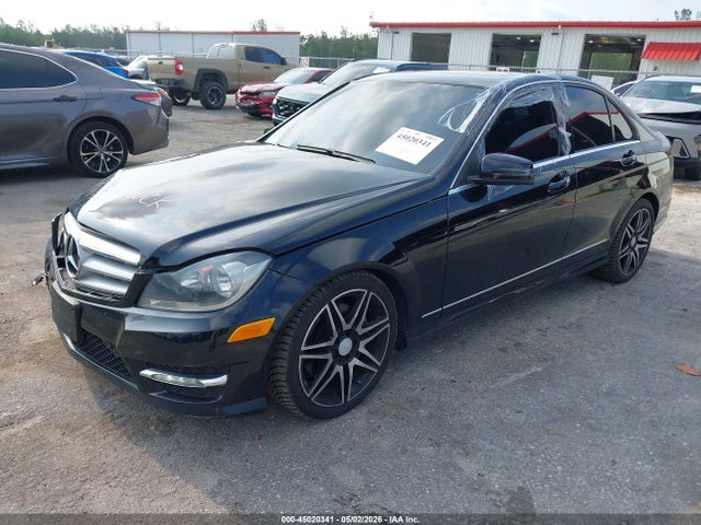 Aukcja sprzedaży 2013 Mercedes-benz C 300 Sport 4matic, vin: WDDGF8AB2DA821117, numer aukcji: 45020341