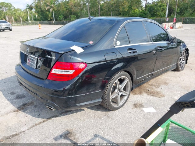 Aukcja sprzedaży 2013 Mercedes-benz C 300 Sport 4matic, vin: WDDGF8AB2DA821117, numer aukcji: 45020341