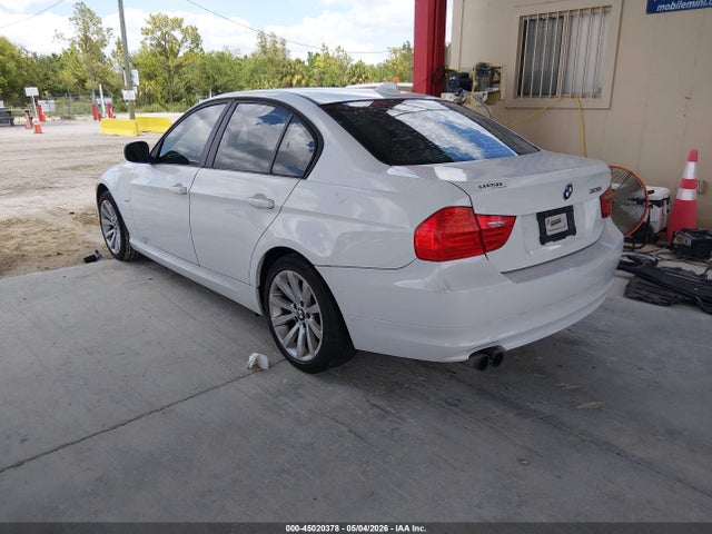 2011 Bmw 328i მანქანა იყიდება აუქციონზე, vin: WBAPH7G53BNM57132, აუქციონის ნომერი: 45020378
