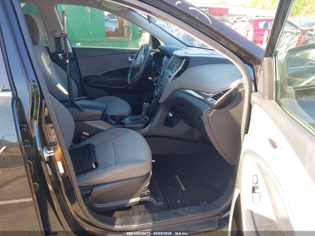 Продажа на аукционе авто 2017 Hyundai Santa Fe Sport 2.4l, vin: 5XYZT3LB9HG430273, номер лота: 45020412