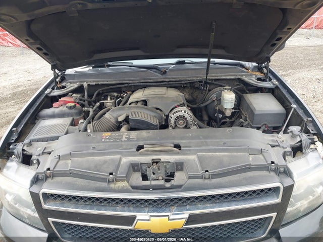 1GNSCJE04ER132171 Chevrolet Suburban 1500 Lt