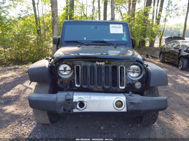 45020440 :رقم المزاد ، 1C4BJWDG2FL694049 vin ، 2015 Jeep Wrangler Unlimited Sport مزاد بيع