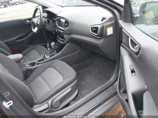Продажа на аукционе авто 2019 Hyundai Ioniq Plug-in Hybrid, vin: KMHC65LD3KU158590, номер лота: 45020466