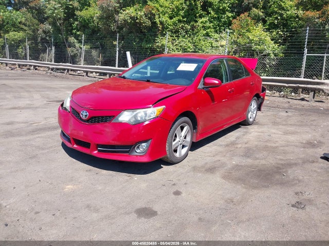45020485 :رقم المزاد ، 4T1BF1FK6CU587173 vin ، 2012 Toyota Camry Se مزاد بيع
