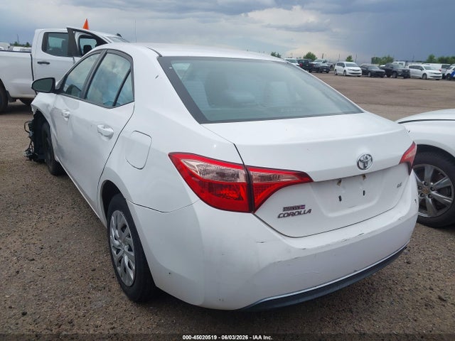 Toyota COROLLA LE 2018 2T1BURHE1JC016488 Image 3