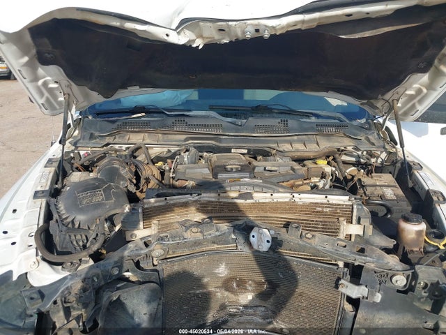 45020534 :رقم المزاد ، 3C63RRGL8FG518523 vin ، 2015 Ram 3500 Tradesman مزاد بيع