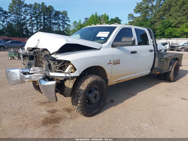 45020534 :رقم المزاد ، 3C63RRGL8FG518523 vin ، 2015 Ram 3500 Tradesman مزاد بيع