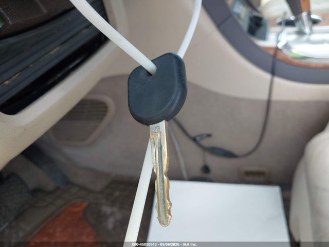 45020543 :رقم المزاد ، 5GALRBED5AJ265956 vin ، 2010 Buick Enclave 1xl مزاد بيع