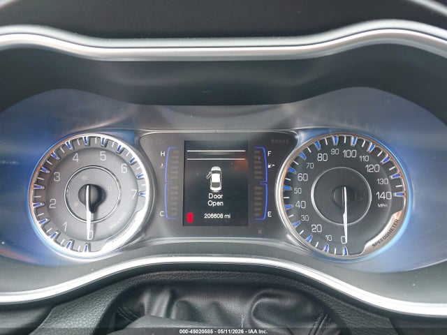 1C3CCCAB6FN730985 Chrysler 200 Limited