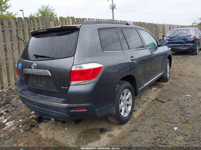 45020617 :رقم المزاد ، 5TDBK3EH6CS101189 vin ، 2012 Toyota Highlander Se V6 مزاد بيع