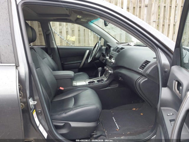 45020617 :رقم المزاد ، 5TDBK3EH6CS101189 vin ، 2012 Toyota Highlander Se V6 مزاد بيع