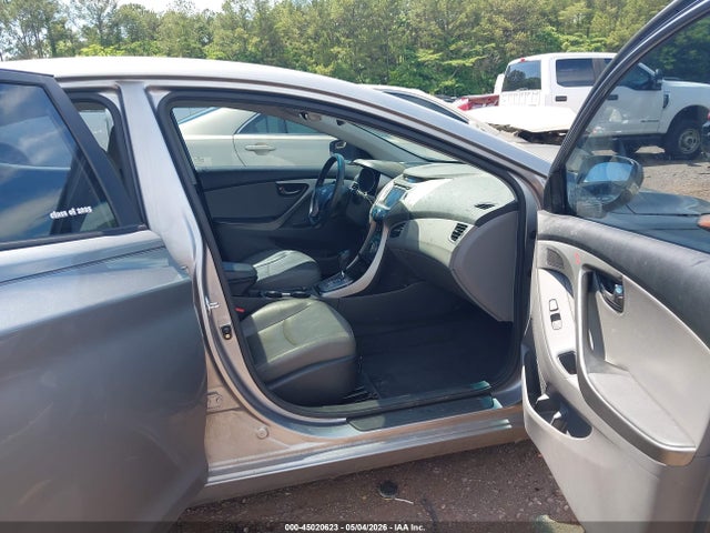 45020623 :رقم المزاد ، KMHDH4AE8DU786717 vin ، 2013 Hyundai Elantra Limited مزاد بيع