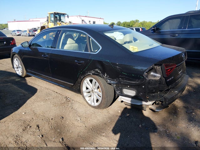 2017 Volkswagen Passat V6 Sel Premium მანქანა იყიდება აუქციონზე, vin: 1VWCM7A3XHC041441, აუქციონის ნომერი: 45020693