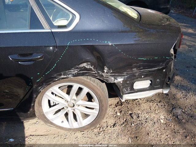 2017 Volkswagen Passat V6 Sel Premium მანქანა იყიდება აუქციონზე, vin: 1VWCM7A3XHC041441, აუქციონის ნომერი: 45020693