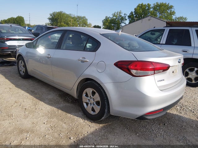 45020706 :رقم المزاد ، 3KPFK4A71HE051551 vin ، 2017 Kia Forte Lx مزاد بيع