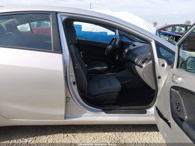 45020706 :رقم المزاد ، 3KPFK4A71HE051551 vin ، 2017 Kia Forte Lx مزاد بيع
