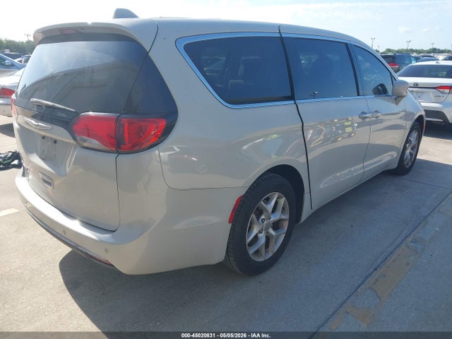 Продажа на аукционе авто 2020 Chrysler Pacifica Touring, vin: 2C4RC1FGXLR261932, номер лота: 45020831