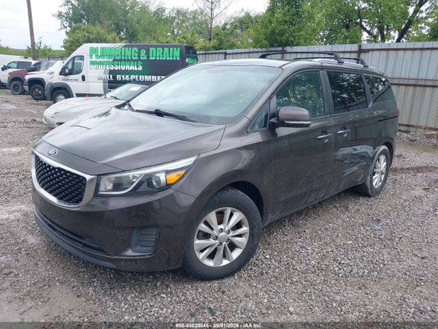 45020845 :رقم المزاد ، KNDMB5C18F6055671 vin ، 2015 Kia Sedona Lx مزاد بيع