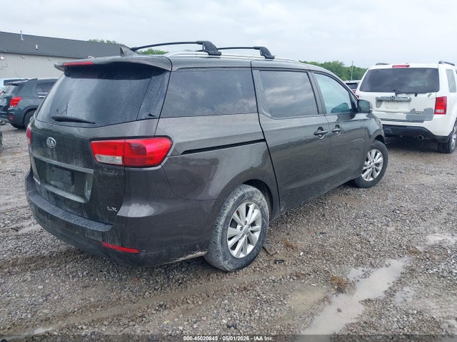 45020845 :رقم المزاد ، KNDMB5C18F6055671 vin ، 2015 Kia Sedona Lx مزاد بيع