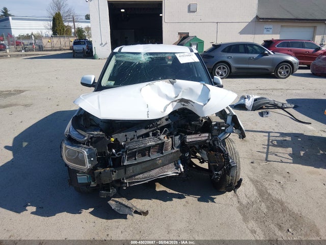 45020887 :رقم المزاد ، KMHRB8A34MU069423 vin ، 2021 Hyundai Venue Se مزاد بيع