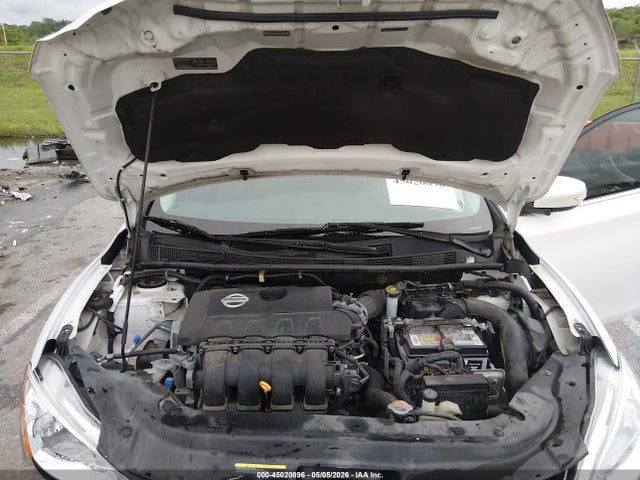 2015 Nissan Sentra Sr მანქანა იყიდება აუქციონზე, vin: 3N1AB7APXFY228527, აუქციონის ნომერი: 45020896