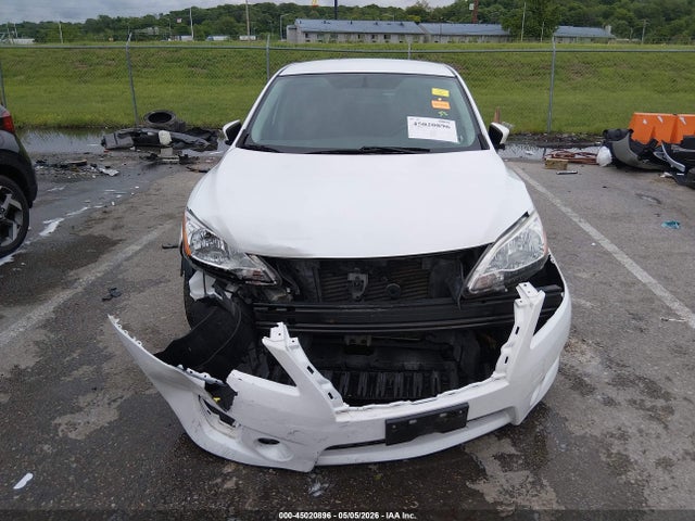 2015 Nissan Sentra Sr მანქანა იყიდება აუქციონზე, vin: 3N1AB7APXFY228527, აუქციონის ნომერი: 45020896