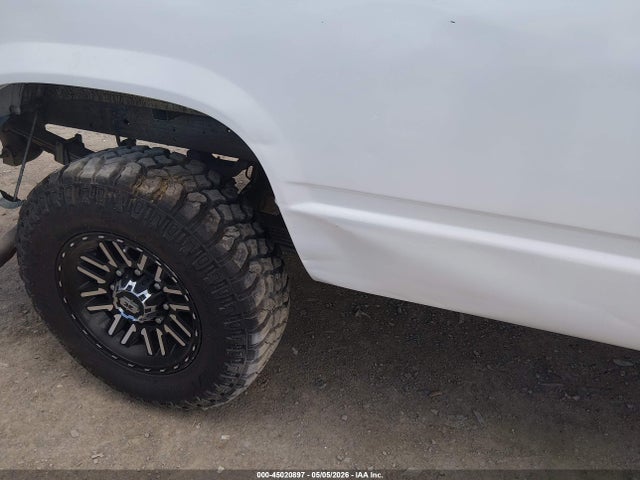45020897 :رقم المزاد ، 1GCGK29R2WE100361 vin ، 1998 Chevrolet K2500 Fleetside مزاد بيع