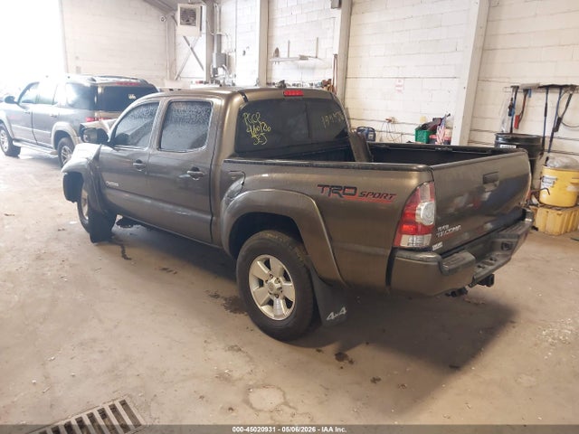 45020931 :رقم المزاد ، 3TMLU4EN6FM199378 vin ، 2015 Toyota Tacoma Base V6 مزاد بيع
