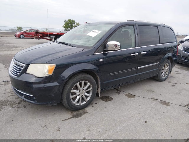 Продаж на аукціоні авто 2014 Chrysler Town & Country Touring-l 30th Anniversary, vin: 2C4RC1CG7ER413141, номер лоту: 45020971