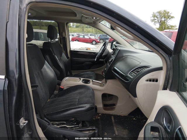 Продаж на аукціоні авто 2014 Chrysler Town & Country Touring-l 30th Anniversary, vin: 2C4RC1CG7ER413141, номер лоту: 45020971
