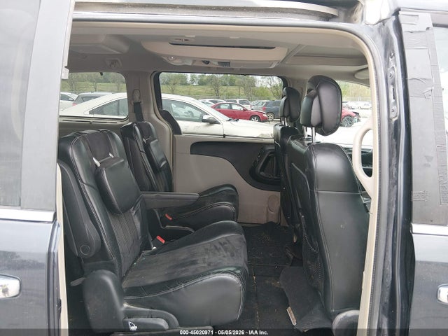 Продаж на аукціоні авто 2014 Chrysler Town & Country Touring-l 30th Anniversary, vin: 2C4RC1CG7ER413141, номер лоту: 45020971