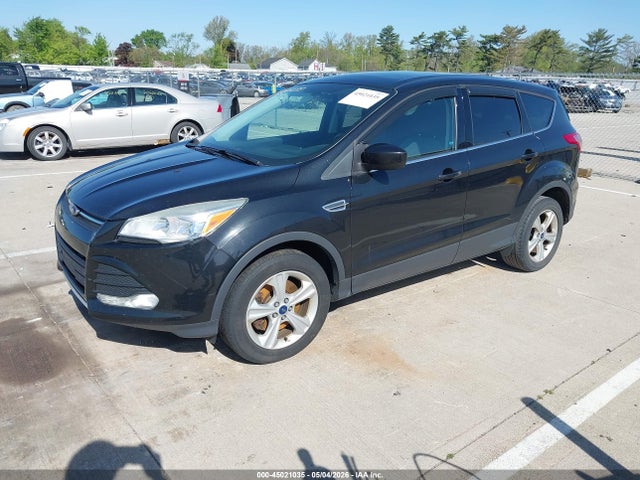 1FMCU9GXXFUA01923 Ford ESCAPE SE