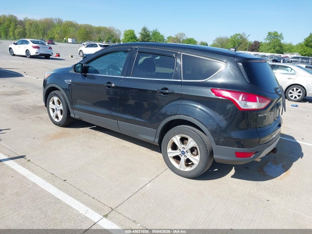 1FMCU9GXXFUA01923 Ford ESCAPE SE