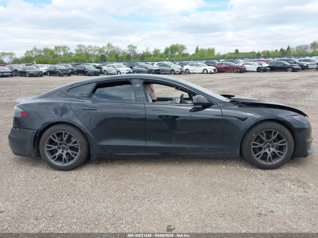 45021048 :رقم المزاد ، 5YJSA1E60NF468523 vin ، 2022 Tesla Model S Plaid Tri Motor All-wheel Drive مزاد بيع