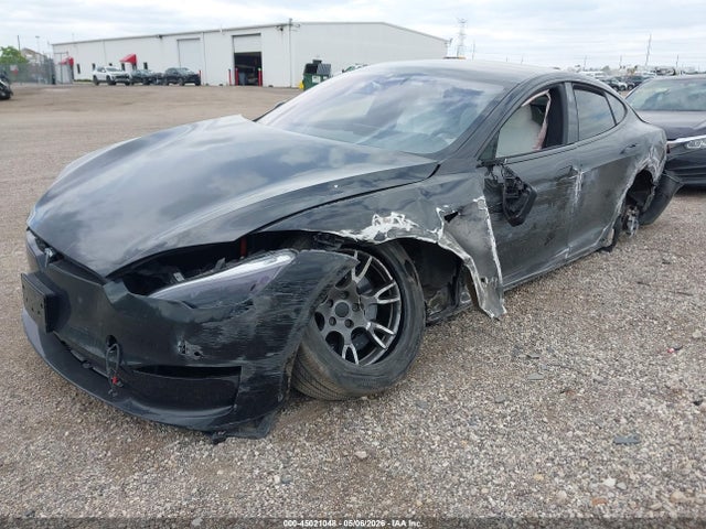 45021048 :رقم المزاد ، 5YJSA1E60NF468523 vin ، 2022 Tesla Model S Plaid Tri Motor All-wheel Drive مزاد بيع