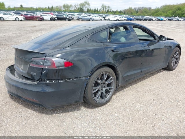 45021048 :رقم المزاد ، 5YJSA1E60NF468523 vin ، 2022 Tesla Model S Plaid Tri Motor All-wheel Drive مزاد بيع
