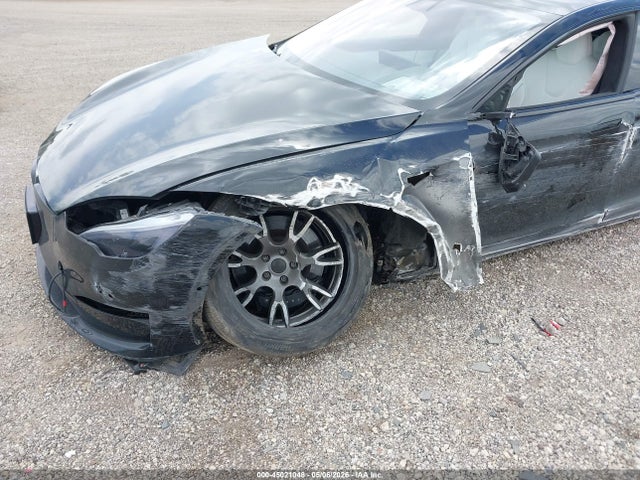 45021048 :رقم المزاد ، 5YJSA1E60NF468523 vin ، 2022 Tesla Model S Plaid Tri Motor All-wheel Drive مزاد بيع