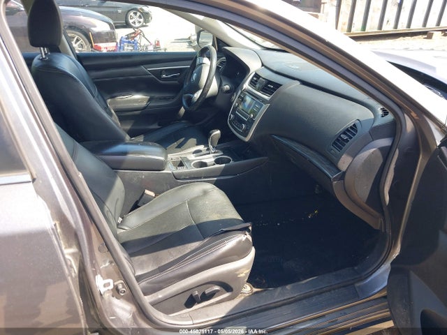 Продажа на аукционе авто 2017 Nissan Altima 2.5 Sl, vin: 1N4AL3AP5HC256837, номер лота: 45021117