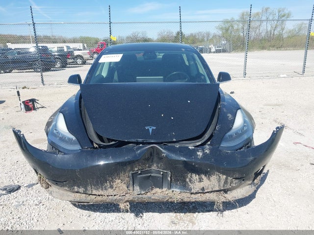 45021152 :رقم المزاد ، 5YJ3E1EB1KF193455 vin ، 2019 Tesla Model 3 Long Range/performance مزاد بيع