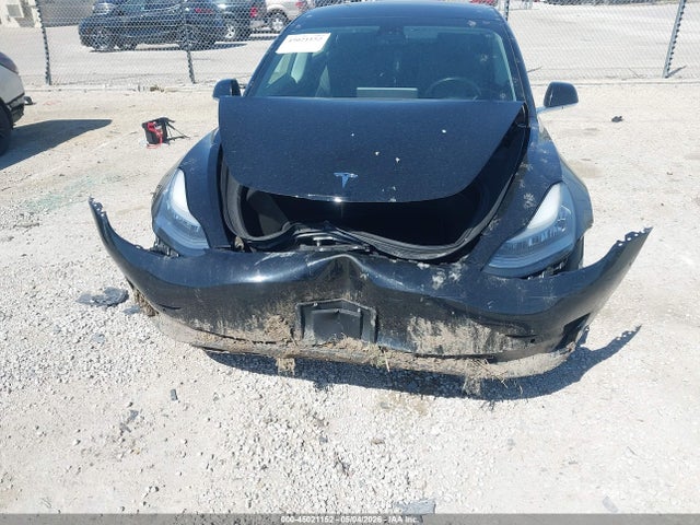 45021152 :رقم المزاد ، 5YJ3E1EB1KF193455 vin ، 2019 Tesla Model 3 Long Range/performance مزاد بيع