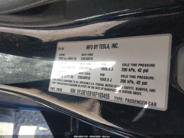 45021152 :رقم المزاد ، 5YJ3E1EB1KF193455 vin ، 2019 Tesla Model 3 Long Range/performance مزاد بيع