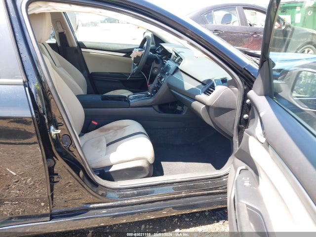 45021159 :رقم المزاد ، 19XFC2F53GE226325 vin ، 2016 Honda Civic Lx مزاد بيع